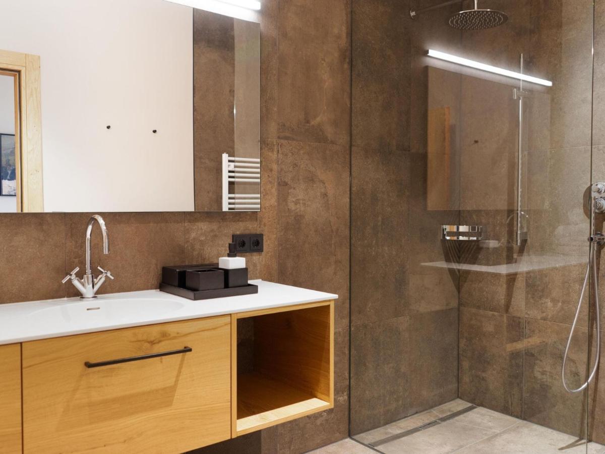 Apartment In Schroecken Near Ski Area Екстериор снимка